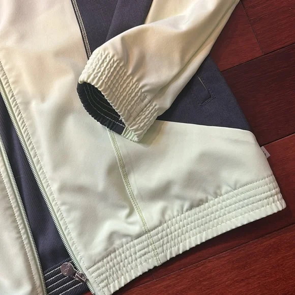 Cherokee Infinity Scrub Jacket - Picture 5 of 6